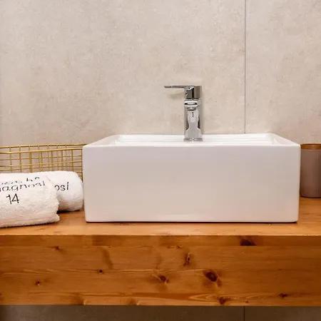 Romagnosi 14 3* Andria